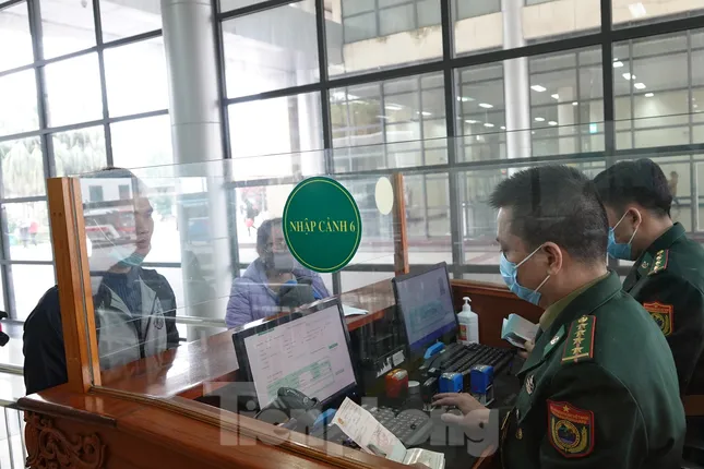 Bảy tỉnh tiếp giáp Trung Quốc sẵn sàng ứng phó với dịch nCoV ảnh 8