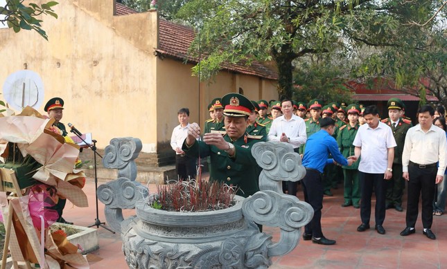 Thiếu tướng Nguyễn Văn Nam: Chung sức xây dựng nông thôn mới là trách nhiệm của tuổi trẻ ảnh 2