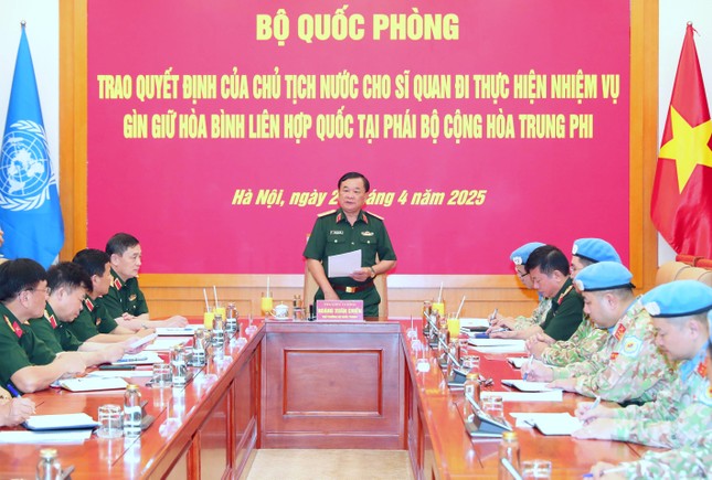 Chủ tịch nước cử Thiếu tá Sử Tấn Phi Long tới Phái bộ MINUSCA ảnh 4