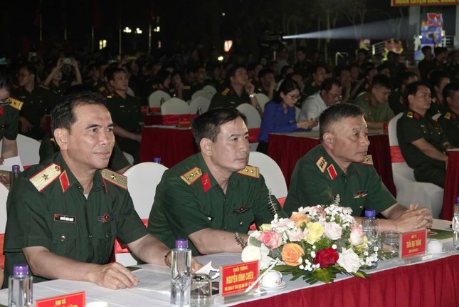 Tuổi trẻ Quân đội viết tiếp bản hùng ca toàn thắng ảnh 2