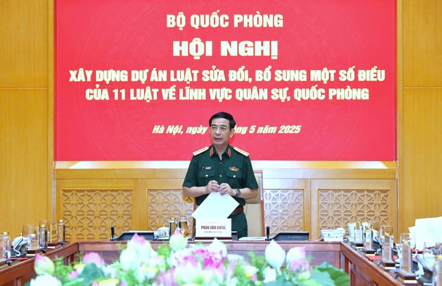 Sớm hoàn thiện hồ sơ Dự án luật liên quan đến quân sự, quốc phòng ảnh 1