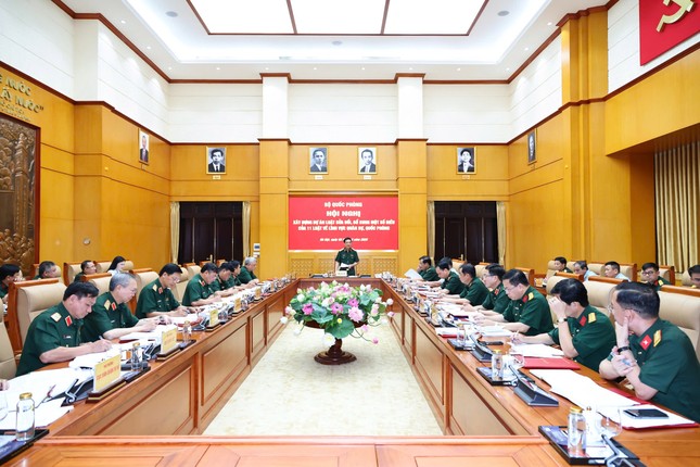 Sớm hoàn thiện hồ sơ Dự án luật liên quan đến quân sự, quốc phòng ảnh 2
