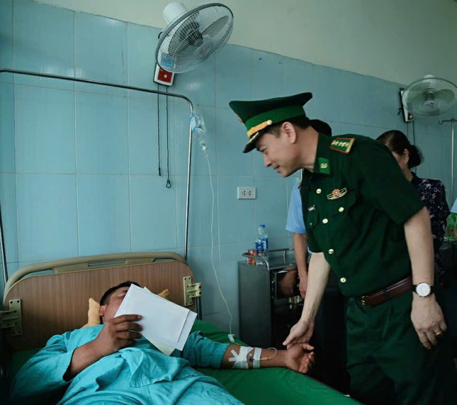 Tìm thấy thi thể của 5 nạn nhân trong vụ sạt lở công trường thủy điện ở Lai Châu ảnh 3