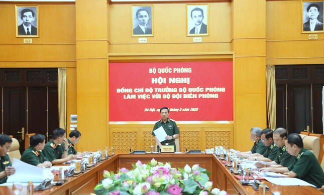 Đại tướng Phan Văn Giang: Nghiên cứu điều chỉnh, bố trí bổ sung các đồn, trạm Biên phòng ảnh 1