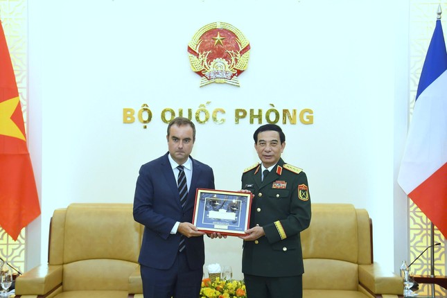 Đại tướng Phan Văn Giang: Hợp tác quốc phòng Việt - Pháp còn nhiều tiềm năng ảnh 3