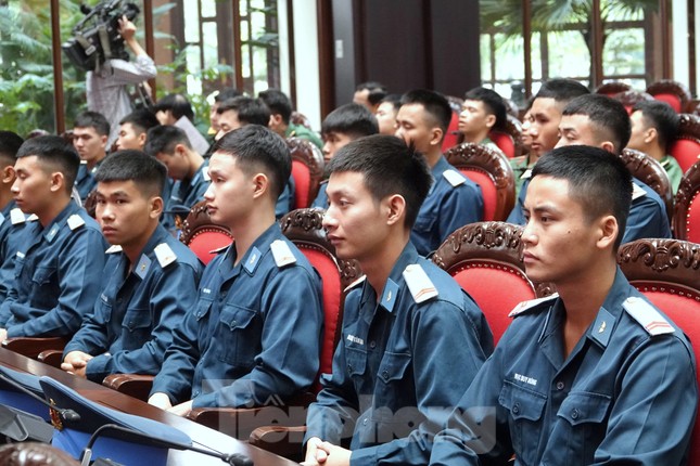 Quân đội đóng góp hơn 415 nghìn ý kiến góp ý sửa đổi, bổ sung Hiến pháp ảnh 13