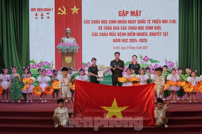 Học viện Quân y tôn vinh 131 học sinh xuất sắc tiêu biểu ảnh 2