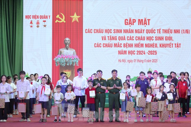 Học viện Quân y tôn vinh 131 học sinh xuất sắc tiêu biểu ảnh 10
