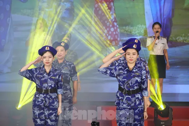 Nhiều 'bóng hồng' Cảnh sát biển lập thành tích xuất sắc ảnh 12