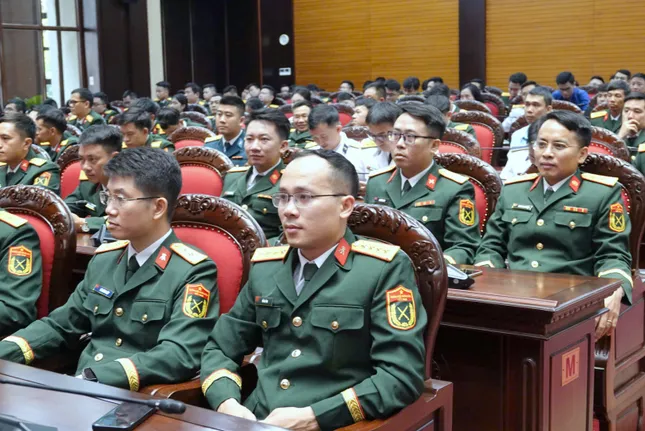 Thủ tướng và Bộ Quốc phòng khen thưởng hơn 500 tập thể, cá nhân trong Quân đội ảnh 3