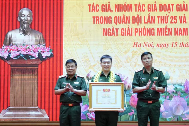 Trung tướng Đỗ Văn Thiện: Nhiều công trình sáng tạo trẻ có tính ứng dụng cao ảnh 7