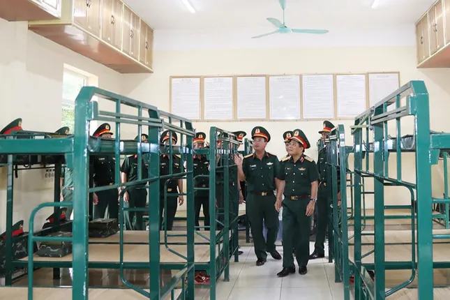 Đảm bảo sức khỏe bộ đội và vũ khí trang bị cho nhiệm vụ A80 ảnh 4