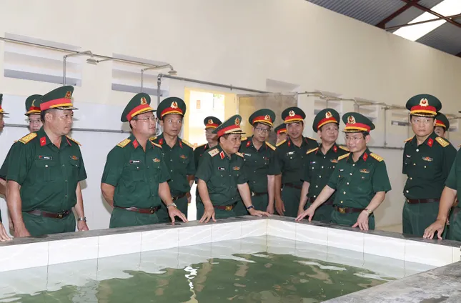 Đảm bảo sức khỏe bộ đội và vũ khí trang bị cho nhiệm vụ A80 ảnh 7