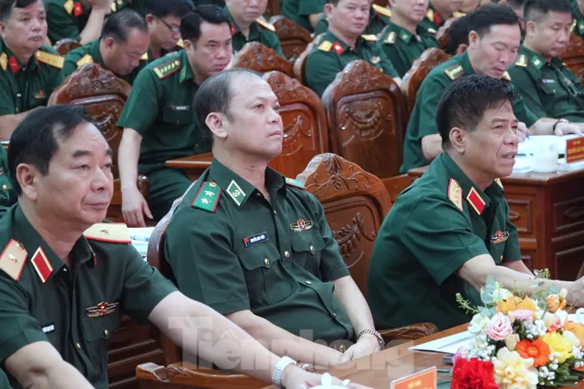 Bàn giao 30 Ban Chỉ huy Bộ đội Biên phòng về Bộ Chỉ huy quân sự cấp tỉnh ảnh 1