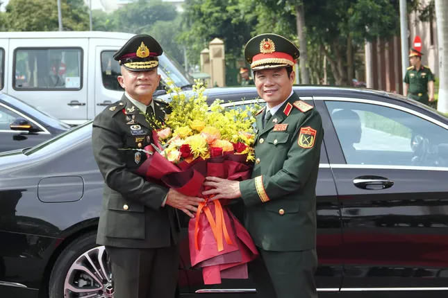 Đại tướng Thái Lan đánh giá cao chính sách quốc phòng của Việt Nam ảnh 1