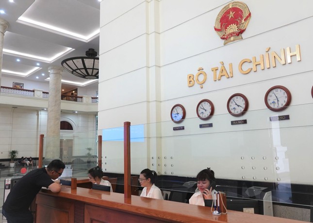 Bộ Tài chính có số lượng người nghỉ hưu sớm nhiều nhất nước ảnh 1