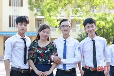 Nghị lực thủ khoa khối C từng thi trượt đại học ảnh 1
