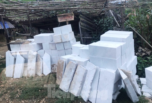 Cận cảnh công trường khai thác đá trái phép ở khu du lịch Sa Pa ảnh 9