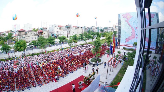 Chiêm ngưỡng ngôi trường “hoành tráng” nhất nhì Hà Nội ảnh 3