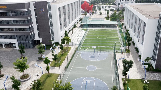 Chiêm ngưỡng ngôi trường “hoành tráng” nhất nhì Hà Nội ảnh 9