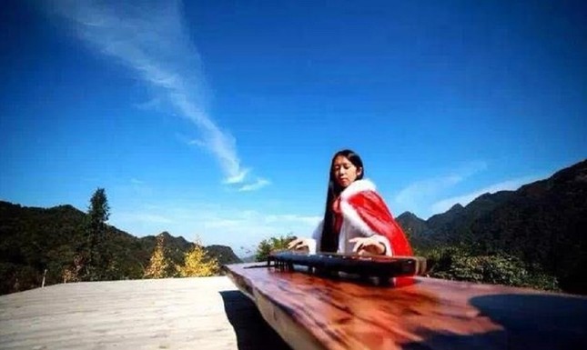 Ông chồng Trung Quốc đem vợ con lên núi Võ Đang ở ẩn ảnh 5