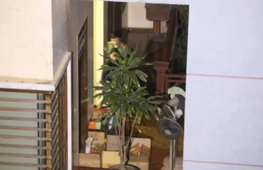 Hàng xóm ngỡ ngàng khi tướng Phan Văn Vĩnh bị khám nhà ảnh 1