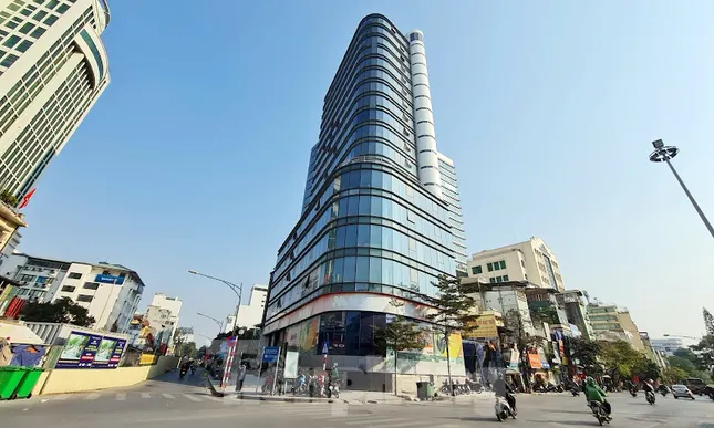 Chuyển tòa nhà văn phòng thành căn hộ khách sạn khi chưa đủ điều kiện ảnh 1