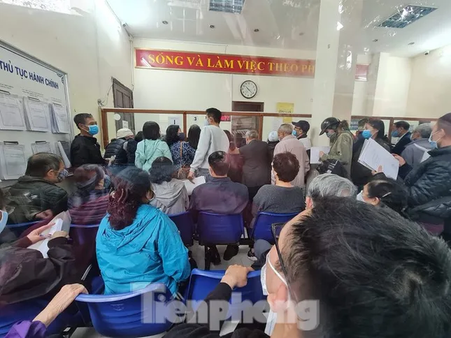 Đổ xô đi xóa nợ tiền đất ở Hà Nội: Dân nhà mặt đường, phố cổ áp đảo ảnh 1