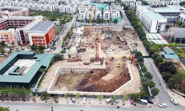 Dự án chung cư 'đất vàng' Hà Nội bất ngờ bị sụp móng, làm sụt đường ảnh 3