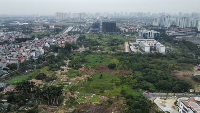 Đấu giá đất 'vàng' thu hơn 1.800 tỷ tại Hà Nội: 'Lộ' lý do chỉ 2 đơn vị tham gia và được áp theo bảng giá cũ ảnh 2