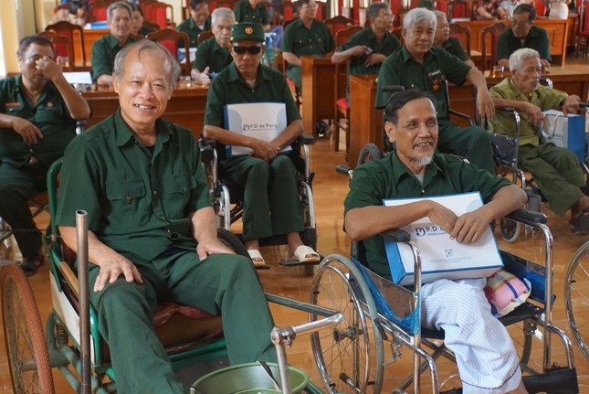 Yêu cầu đảm bảo chính sách với người có công dịp 50 năm giải phóng miền Nam ảnh 1