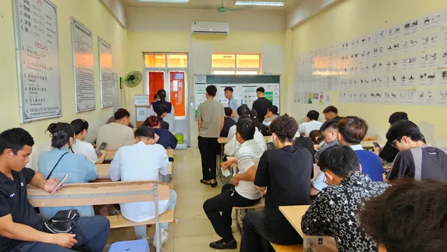 Xử nghiêm việc thu phí 'cắt cổ' người đi lao động ở nước ngoài ảnh 1