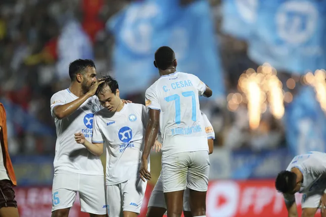 Có đội bóng ‘quay xe’ xin thôi tăng số cầu thủ ngoại đá V-League sau khi vừa xin tăng ảnh 1