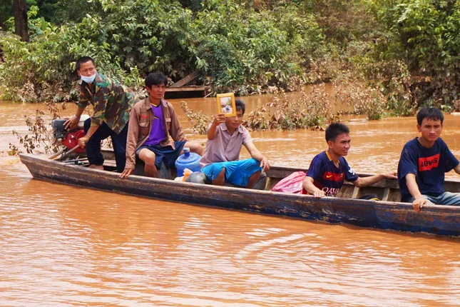 Vỡ đập thủy điện ở Lào: Khắc khoải ngóng tin người mất tích ảnh 3