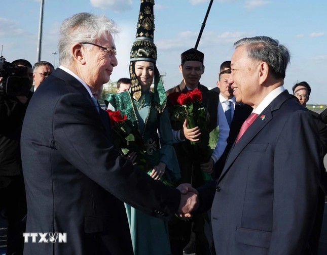 Tổng Bí thư Tô Lâm và Phu nhân bắt đầu thăm cấp Nhà nước Cộng hòa Kazakhstan ảnh 1