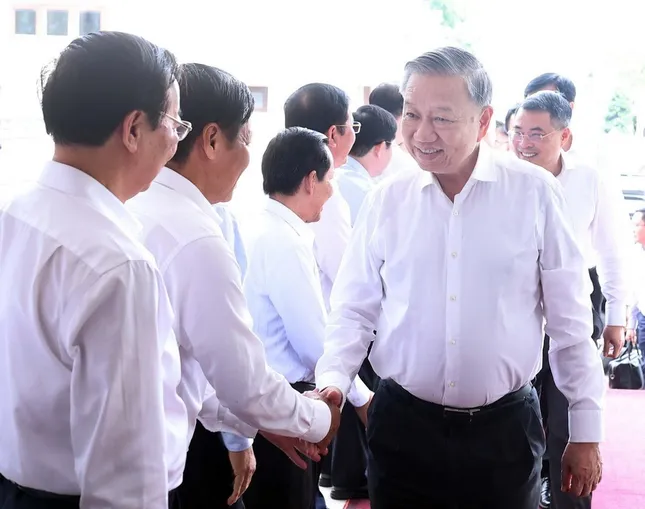 Tổng Bí thư làm việc với Ban Thường vụ Thành ủy Cần Thơ, Thường trực Tỉnh ủy Sóc Trăng và Hậu Giang ảnh 1