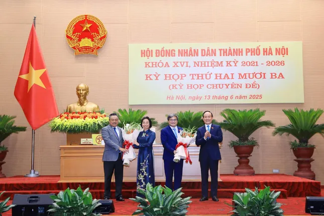 Ông Trương Việt Dũng làm Phó Chủ tịch UBND thành phố Hà Nội ảnh 2