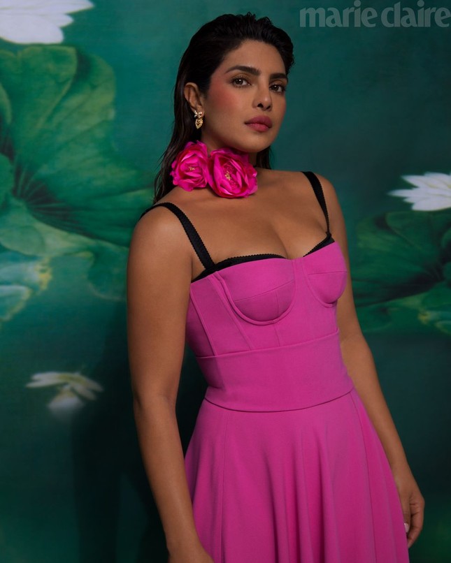 Hoa hậu Priyanka Chopra kể về 6 tháng không rời chồng trẻ do COVID-19 ảnh 8