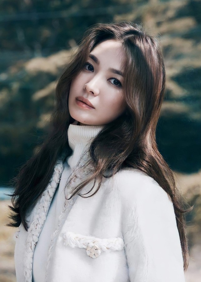 Song Hye Kyo là sao nữ duy nhất lọt top 5 diễn viên Hàn Quốc được yêu thích ảnh 3
