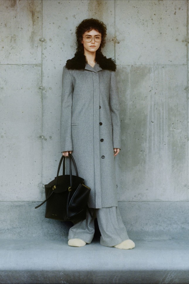Con gái 'đệ nhị phu quân' Mỹ lần đầu catwalk ảnh 1