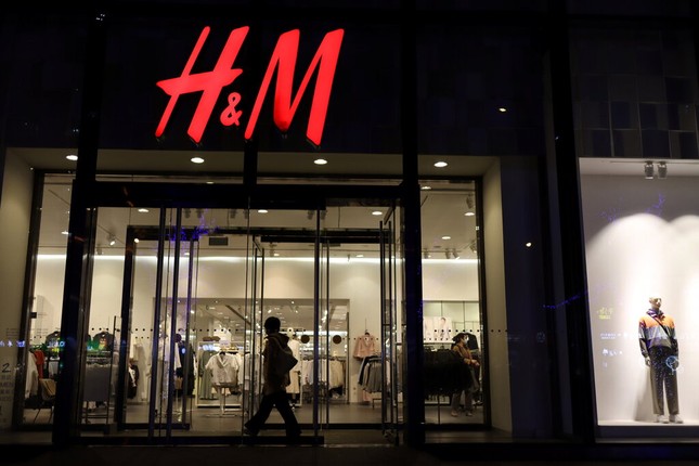 Vì sao Trung Quốc tẩy chay toàn diện H&M? ảnh 2