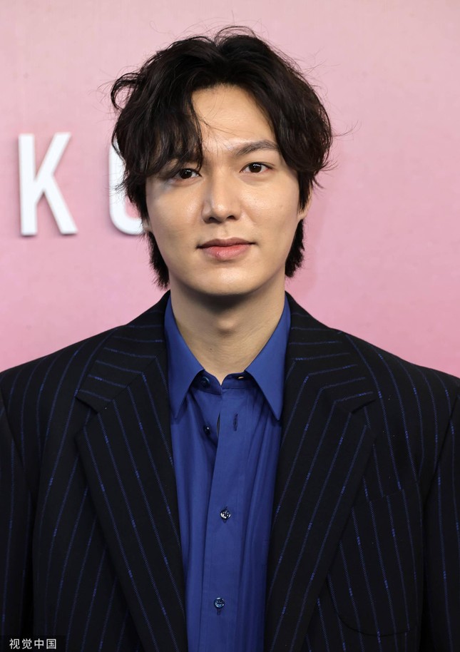 Lee Min Ho gây sốc với gương mặt sưng phù, già chát ảnh 4