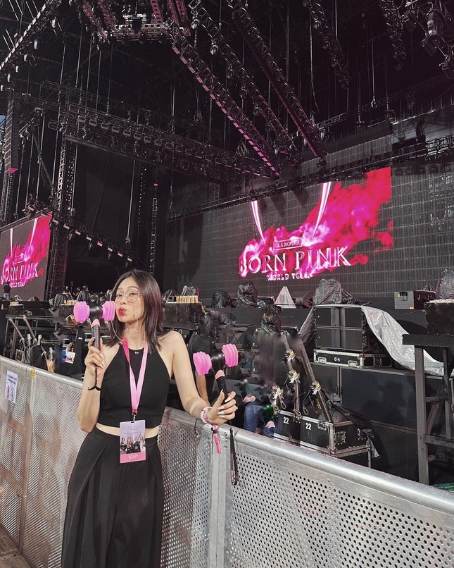 BlackPink nói tiếng Việt, nhảy 'See tình' của Hoàng Thùy Linh ảnh 67