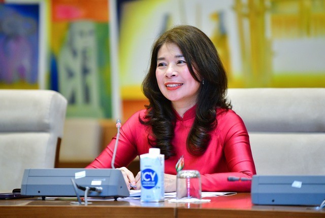 Bản tin 8H: Bổ nhiệm nữ Phó Chủ nhiệm Văn phòng Quốc hội ảnh 1