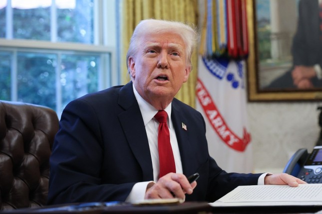 Các ông lớn họp khẩn vì Tổng thống Trump ảnh 1
