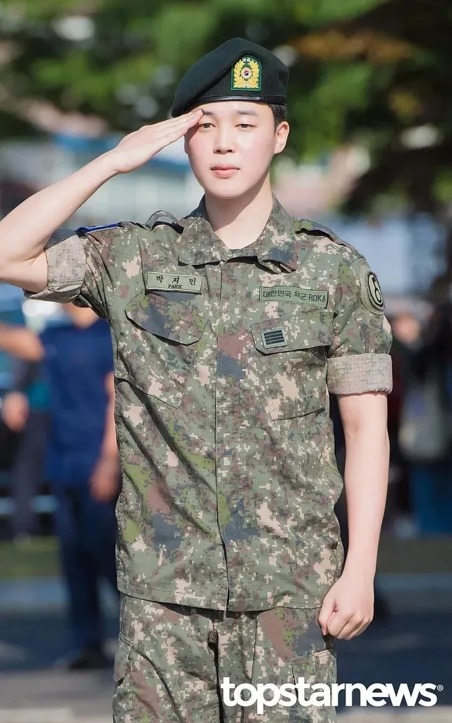 Mạng xã hội chia rẽ vì Jimin và Jungkook (BTS) đến Đà Nẵng ảnh 2
