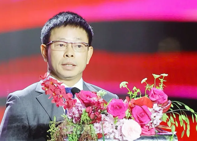 Chung kết Hoa hậu Việt Nam: 25 thí sinh trình diễn áo dài ảnh 9