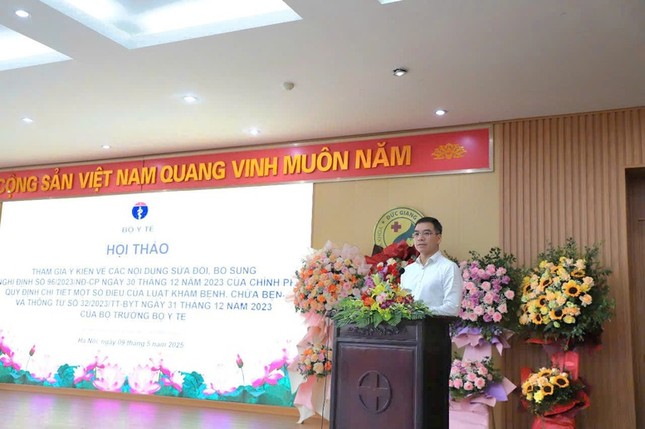 Gỡ &apos;nút thắt&apos; từ thực tiễn triển khai Luật Khám bệnh, chữa bệnh ảnh 1