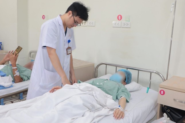 Cô gái trẻ suýt mất mạng vì vỡ ruột thừa do thói quen cực nhiều người Việt thường xuyên làm ảnh 2