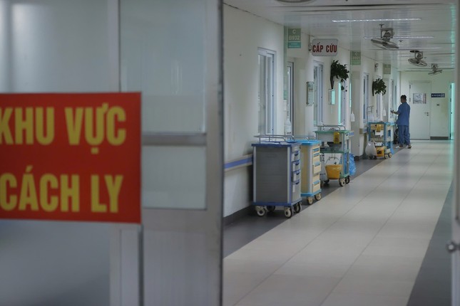 Không còn cách ly tập trung với người mắc COVID-19: Đây là lý do ảnh 1